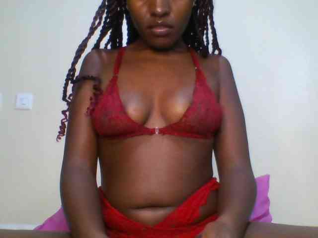 Leslie-ann webcam