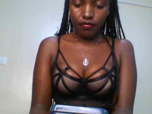 Leslie-ann webcam