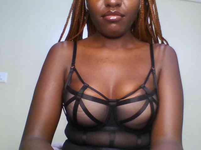 Leslie-ann webcam