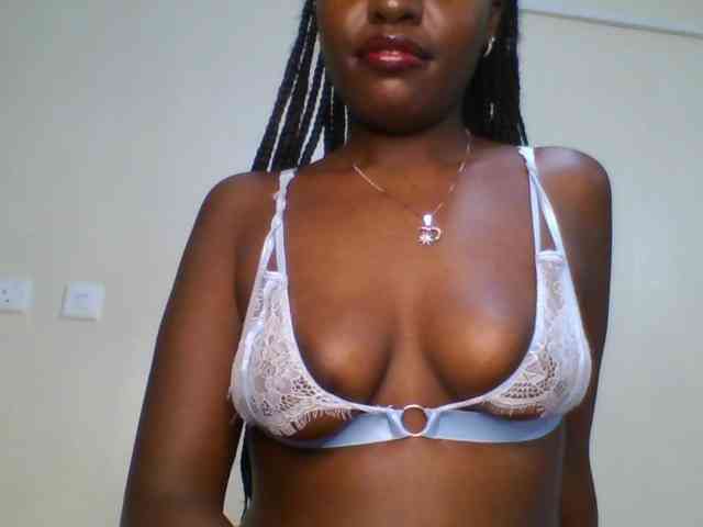 Leslie-ann webcam