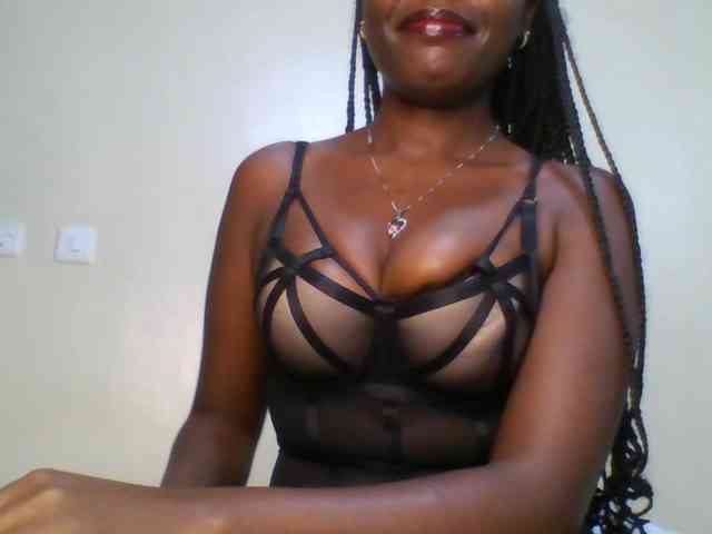 Leslie-ann webcam
