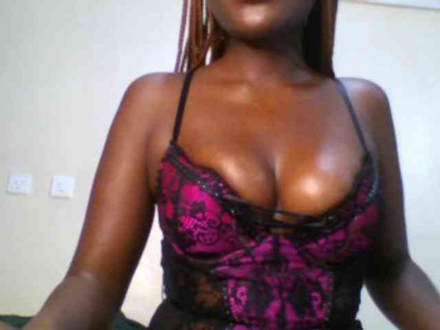 Leslie-ann webcam