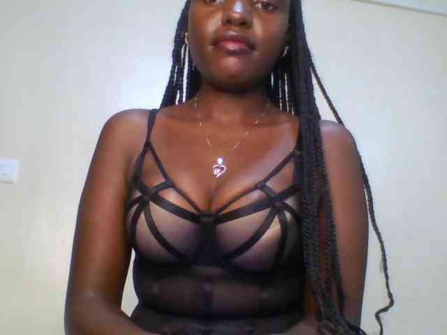 Leslie-ann webcam