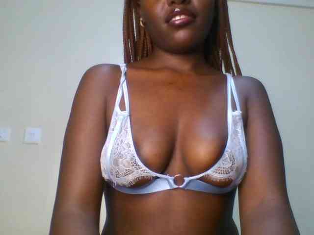 Leslie-ann webcam