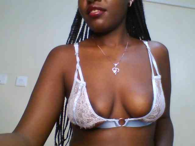 Leslie-ann webcam