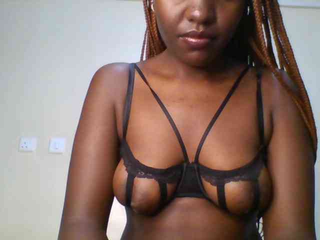 Leslie-ann webcam