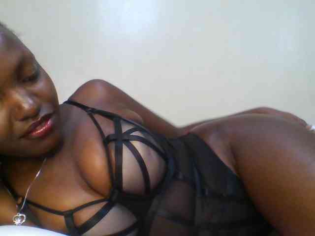 Leslie-ann webcam
