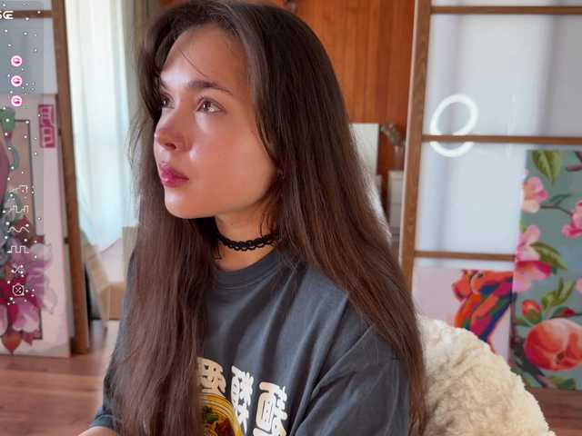 PlumyBun live cam on BongaCams