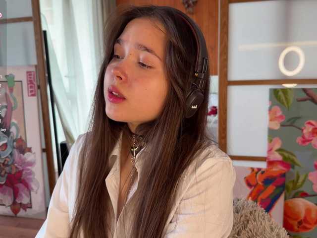 PlumyBun's BongaCams show and profile