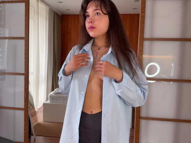 PlumyBun live cam on BongaCams
