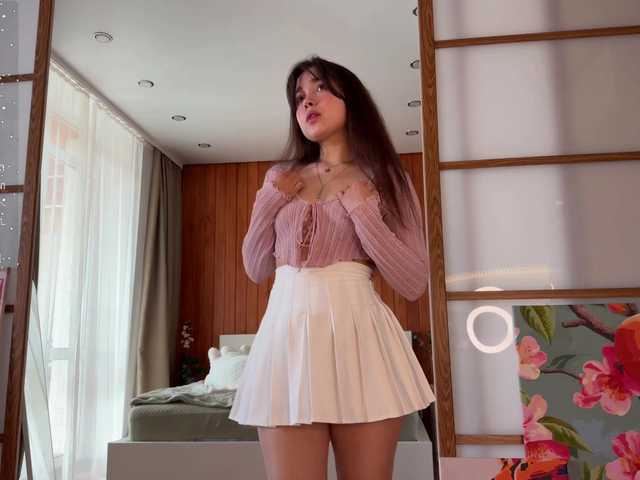 PlumyBun live cam on BongaCams