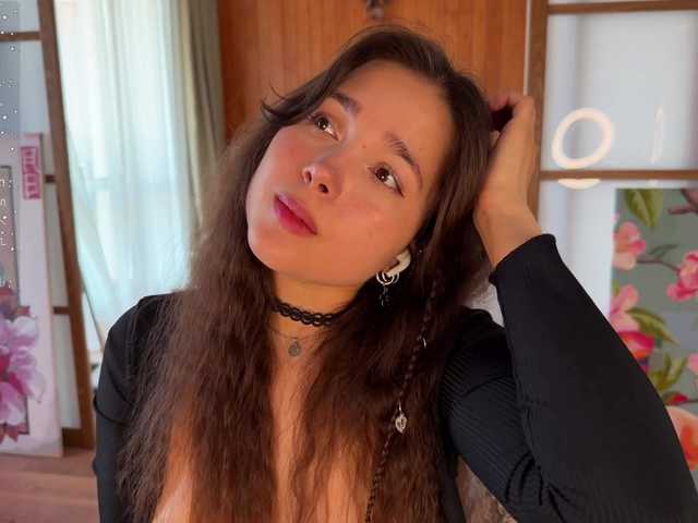 PlumyBun live cam on BongaCams