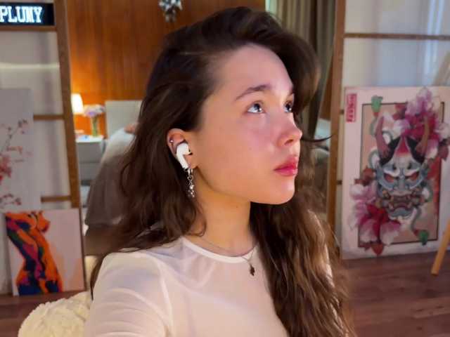 PlumyBun live cam preview