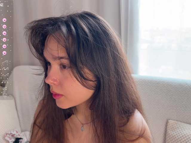 PlumyBun live cam on BongaCams