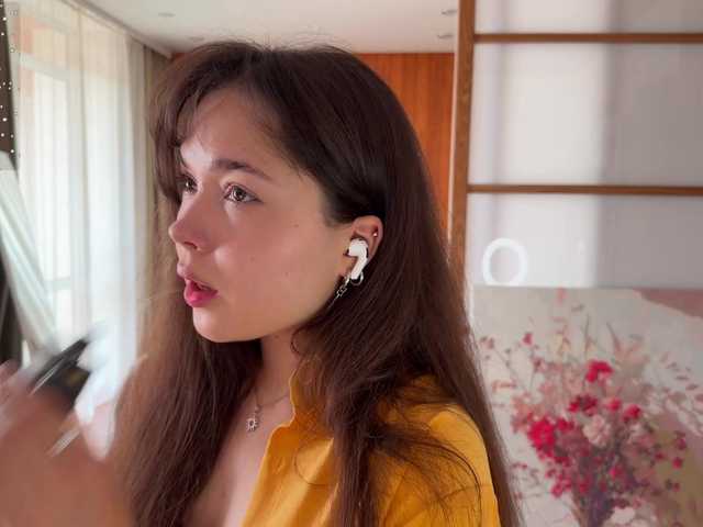 PlumyBun live cam on BongaCams