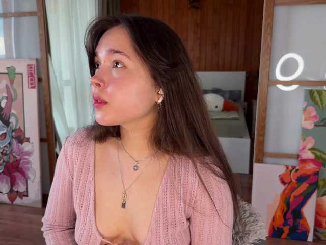 PlumyBun live cam on BongaCams