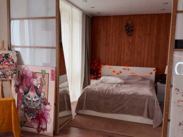 PlumyBun live cam preview