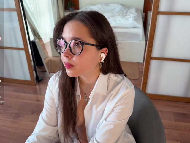 PlumyBun's BongaCams show and profile