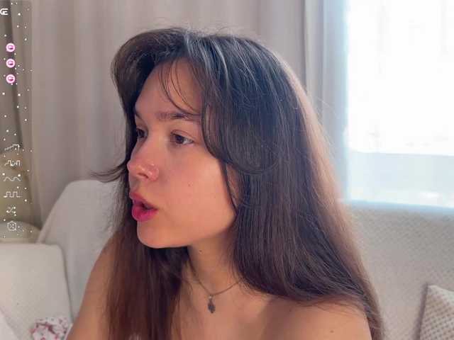 PlumyBun live cam on BongaCams