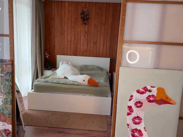 PlumyBun's BongaCams profile