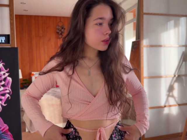 PlumyBun live cam on BongaCams