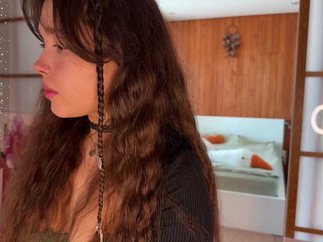 PlumyBun live cam on BongaCams