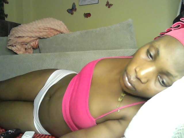 Prettystephy live cam on BongaCams