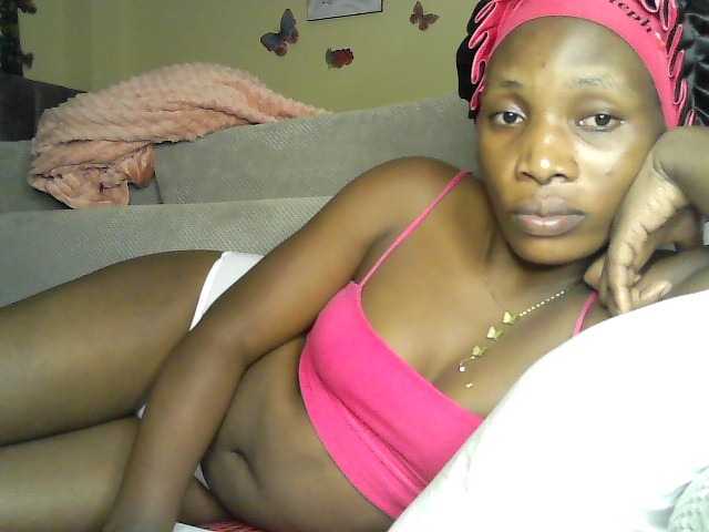 Prettystephy live cam on BongaCams