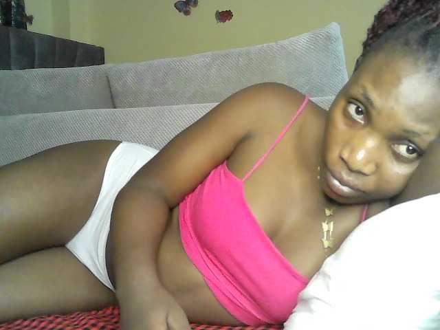 Prettystephy live cam on BongaCams