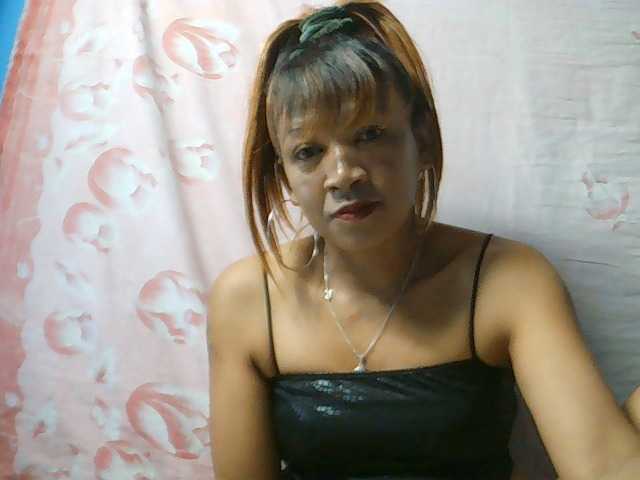 arijoh1a live cam on BongaCams