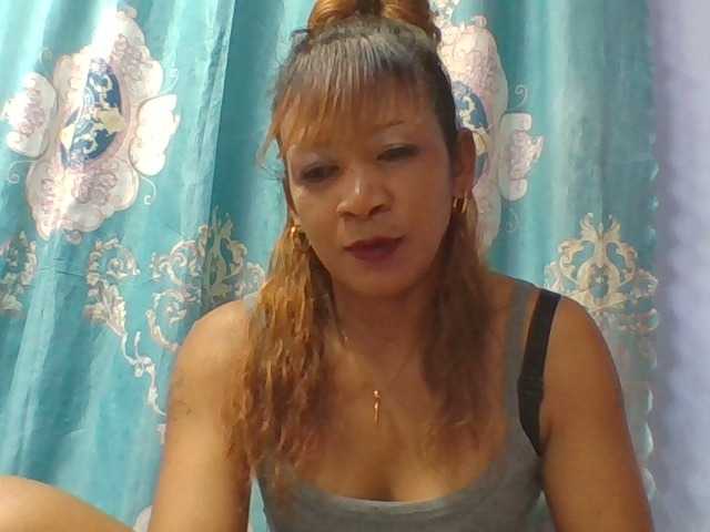 le modèle arijoh1a est en webcam porno dans un show sur le site bongacams, il possède les tags suivants: Asian,Brunette,Trimmed