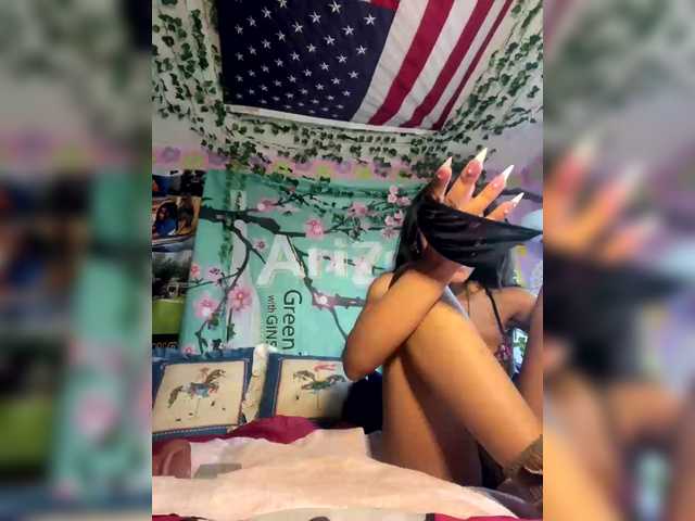 Lifeoftt19xx live cam