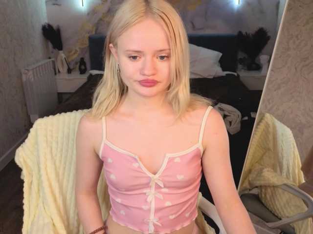 Tessa-Ashe live cam on BongaCams