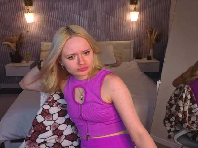 Tessa-Ashe live cam on BongaCams