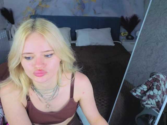 Tessa-Ashe live cam on BongaCams