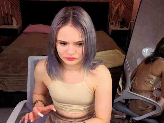 Tessa-Ashe webcam