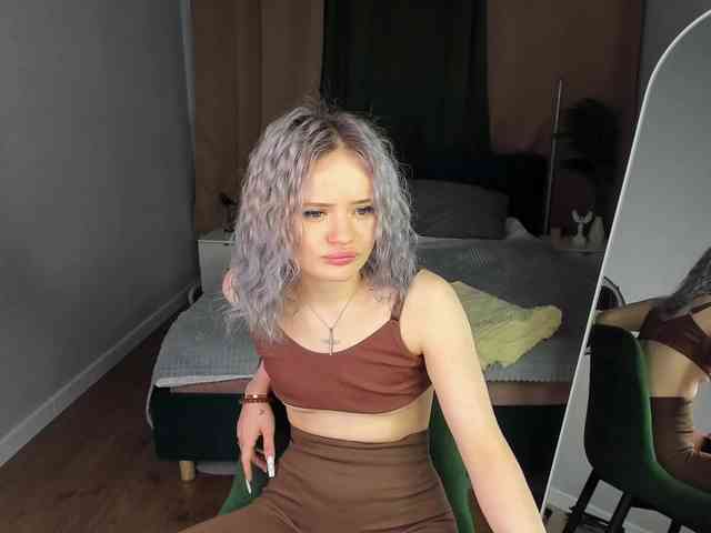 Tessa-Ashe webcam