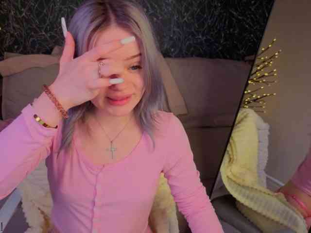 Tessa-Ashe webcam