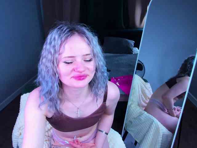 Tessa-Ashe webcam