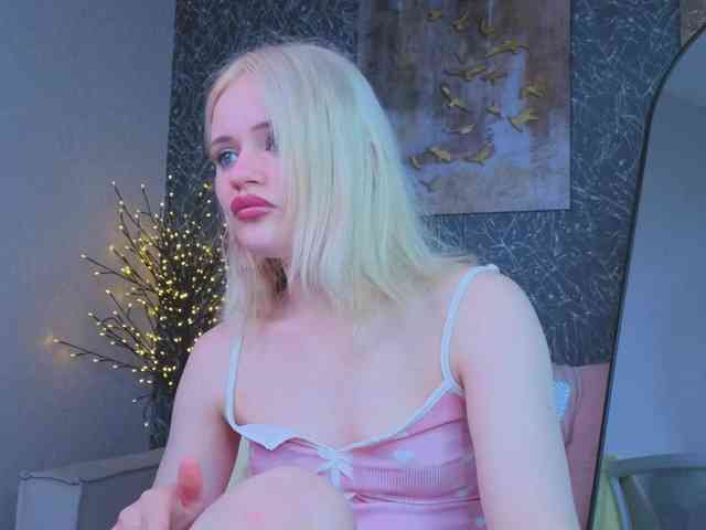 Tessa-Ashe webcam