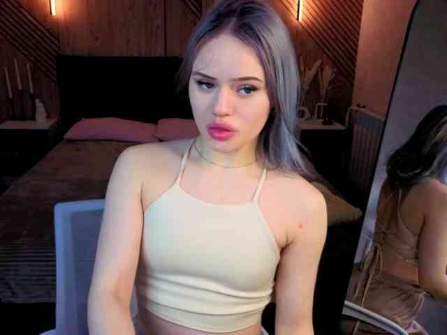 Tessa-Ashe webcam