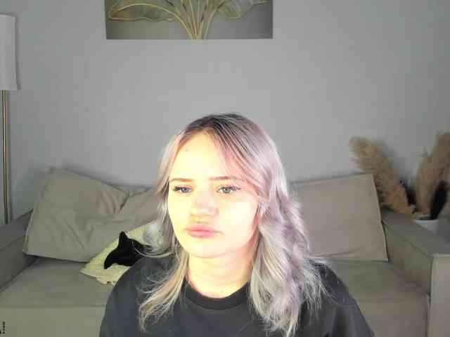 Tessa-Ashe webcam