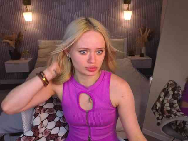 Tessa-Ashe webcam