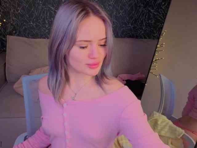 Tessa-Ashe webcam