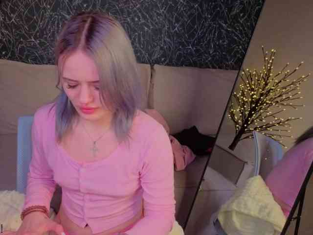 Tessa-Ashe webcam