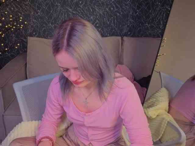 Tessa-Ashe webcam