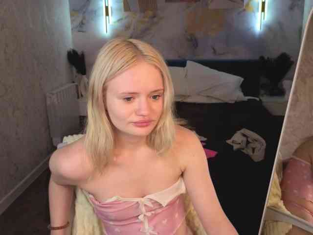 Tessa-Ashe webcam