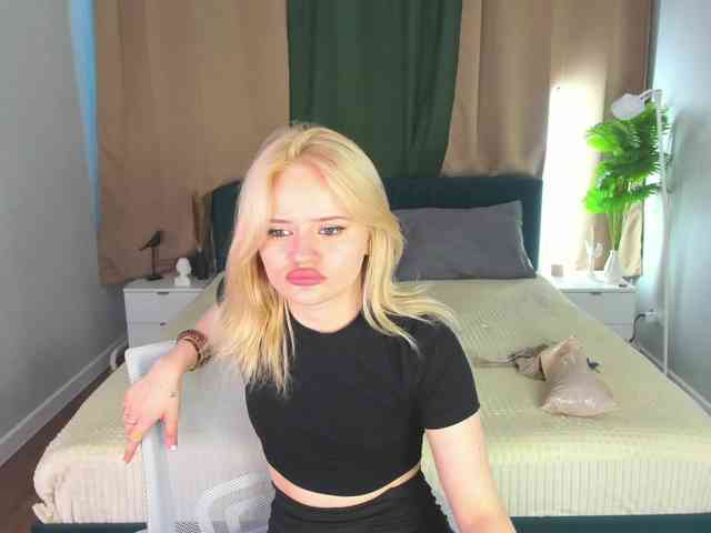 Tessa-Ashe webcam