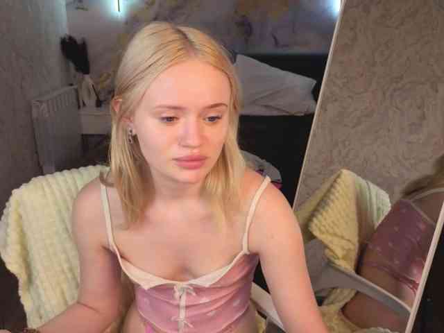 Tessa-Ashe webcam