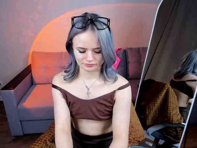 Tessa-Ashe webcam